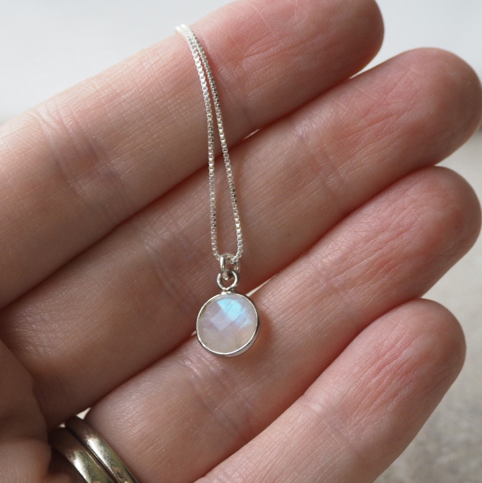 Gemstone solitaire necklace in moonstone and silver